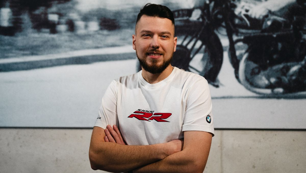 Dominik Skowron Specjalista ds. Sprzedaży Motocykli oraz akcesoriów motocyklisty